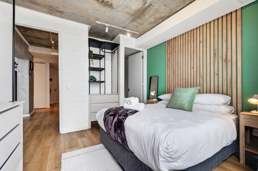 2 Bedroom Property for Sale in Sea Point Western Cape